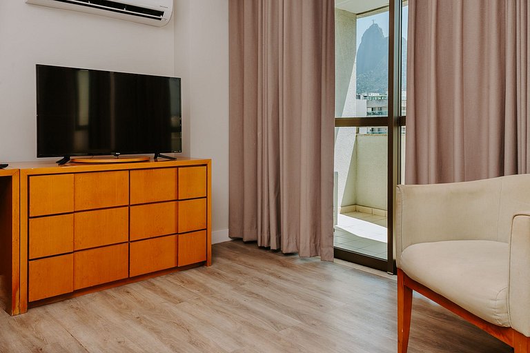 Apartamento compacto, 1 cama casal e 1 de solteiro